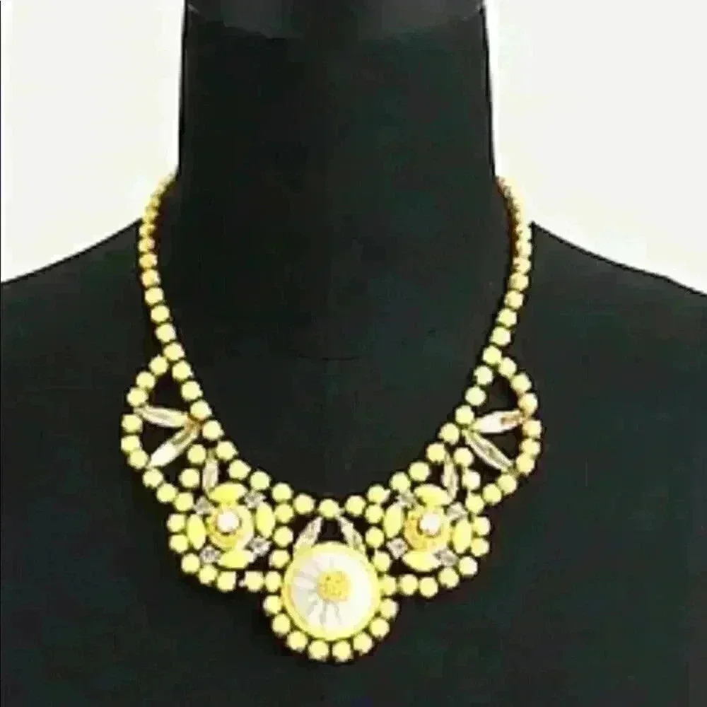J Crew Radiant Blooms Statement Necklace in Citron - Picture 2 of 4